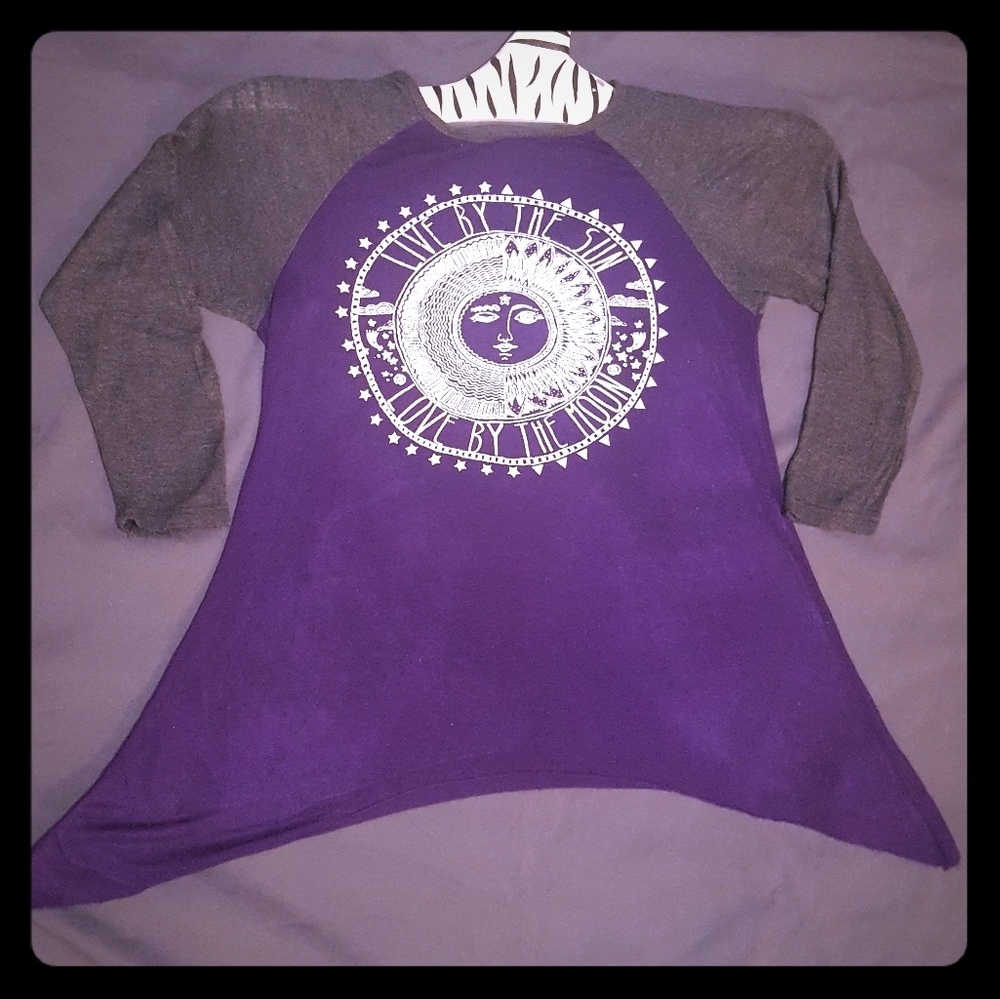 Rue21 purple/gray/white tunic